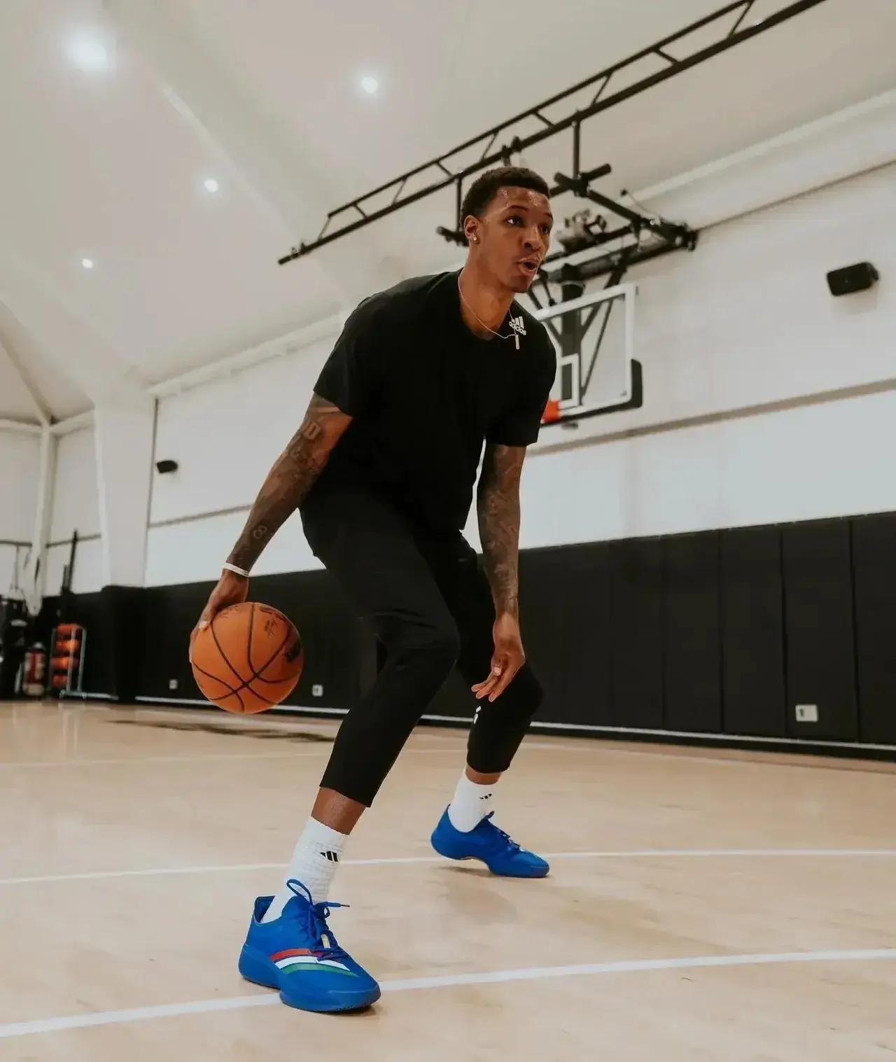 朝着不同方, 的悬念终于 朝着不同方, 的悬念终于